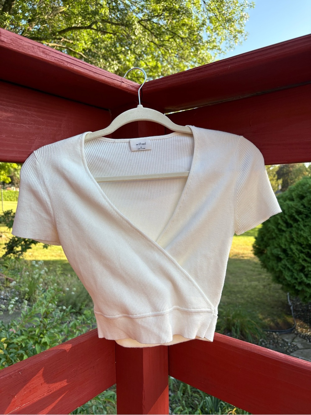 Wilfred Aritzia Ivory Ribbed Wrap Tie Crop Top Size Medium